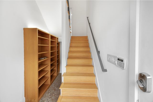 802 N Oak Cliff Boulevard, Dallas, TX 75208