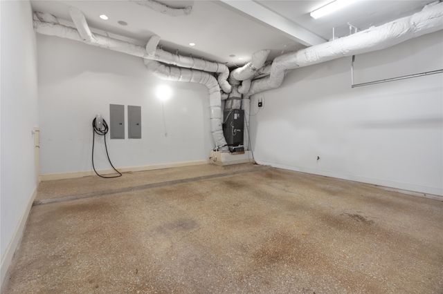 802 N Oak Cliff Boulevard, Dallas, TX 75208