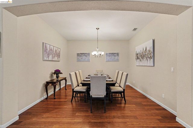 161 Monet Dr, Oakley, CA 94561