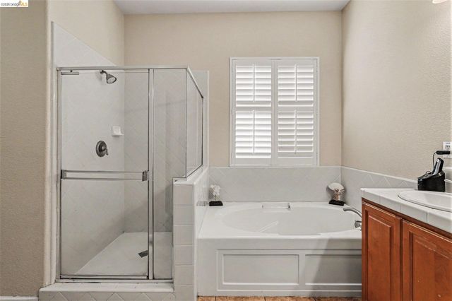 161 Monet Dr, Oakley, CA 94561