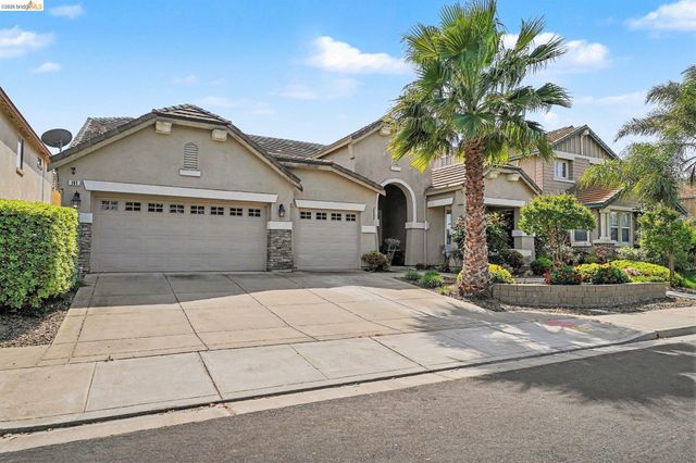 161 Monet Dr, Oakley, CA 94561