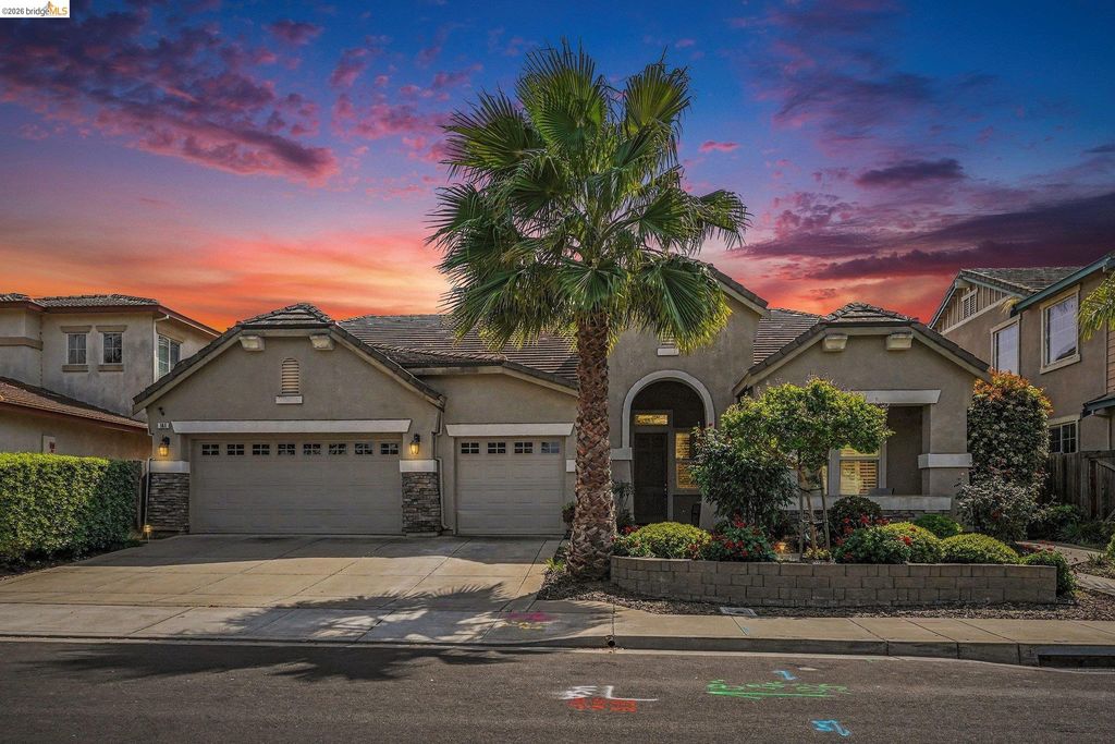 161 Monet Dr, Oakley, CA 94561