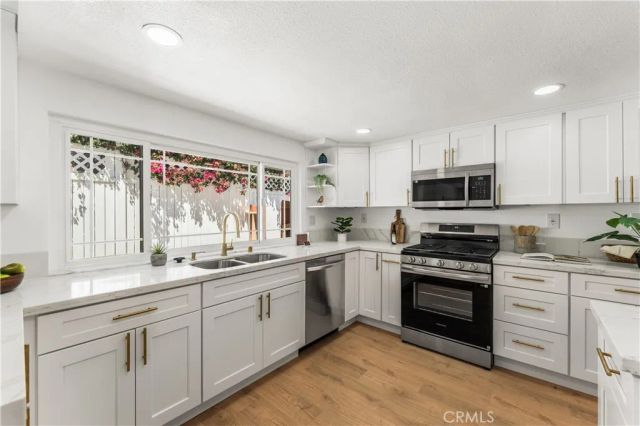 29147 Lotusgarden Drive, Canyon Country, CA 91387