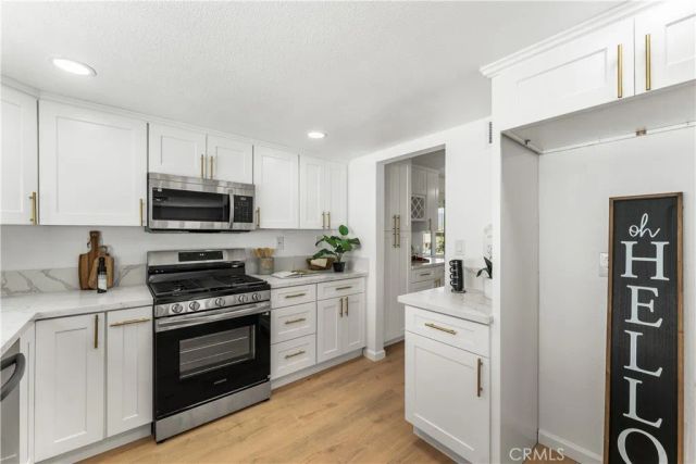 29147 Lotusgarden Drive, Canyon Country, CA 91387