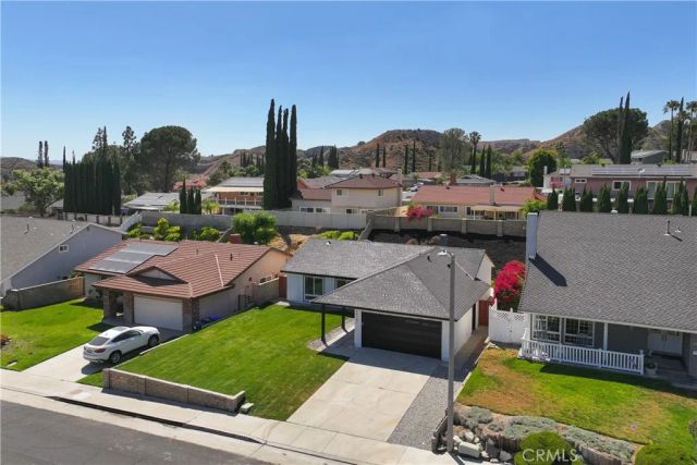 29147 Lotusgarden Drive, Canyon Country, CA 91387