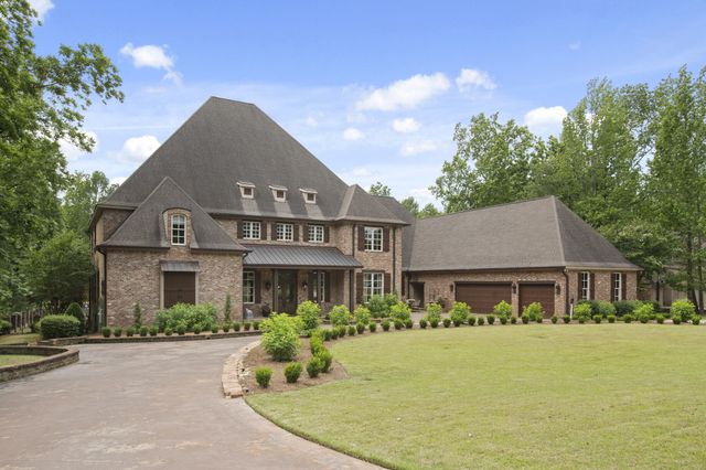 135 Wild Meadows, Hattiesburg, MS 39402