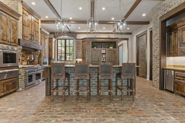 135 Wild Meadows, Hattiesburg, MS 39402