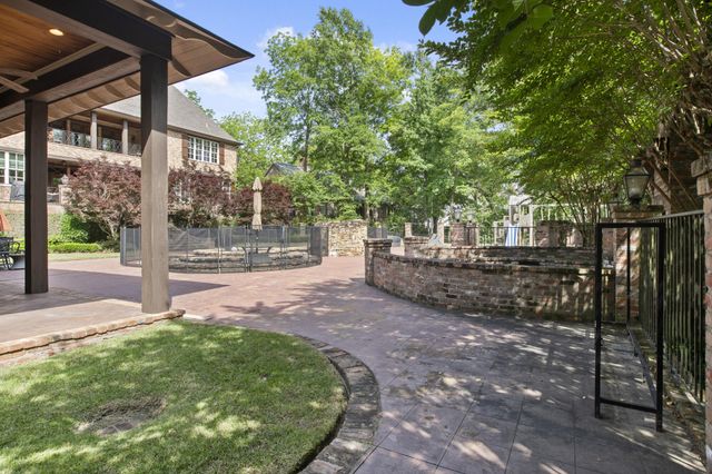 135 Wild Meadows, Hattiesburg, MS 39402