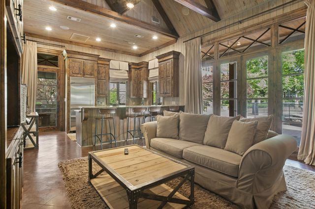 135 Wild Meadows, Hattiesburg, MS 39402