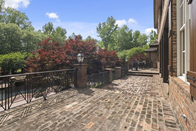 135 Wild Meadows, Hattiesburg, MS 39402