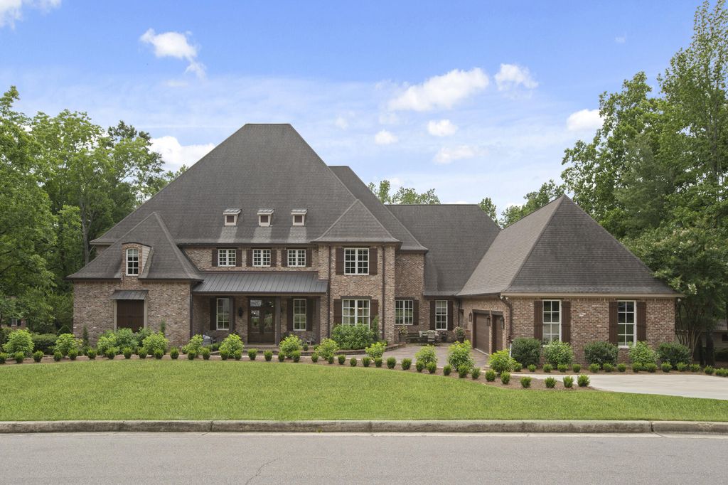 135 Wild Meadows, Hattiesburg, MS 39402