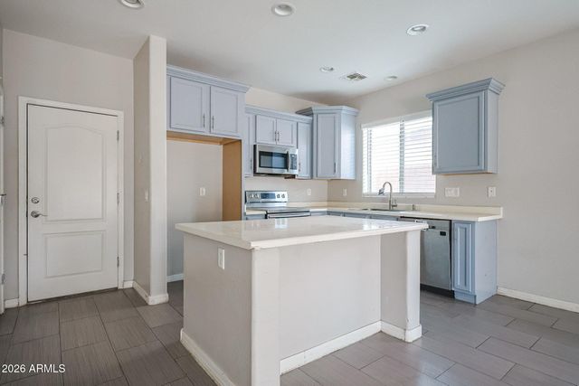 10423 W HUGHES Drive, Tolleson, AZ 85353
