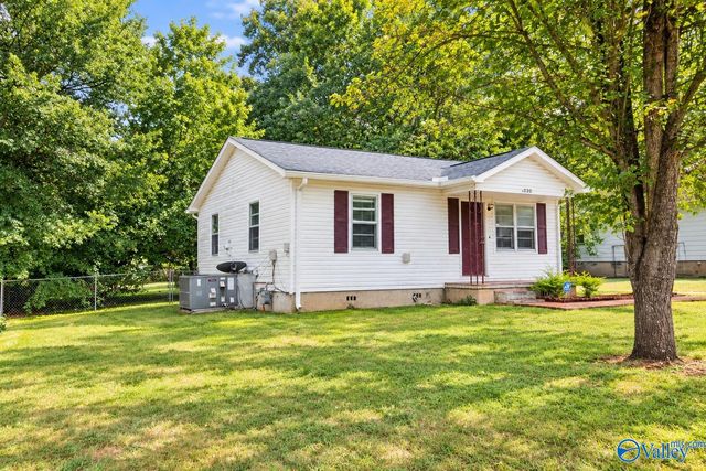 4206 Irondale Drive NW, Huntsville, AL 35810
