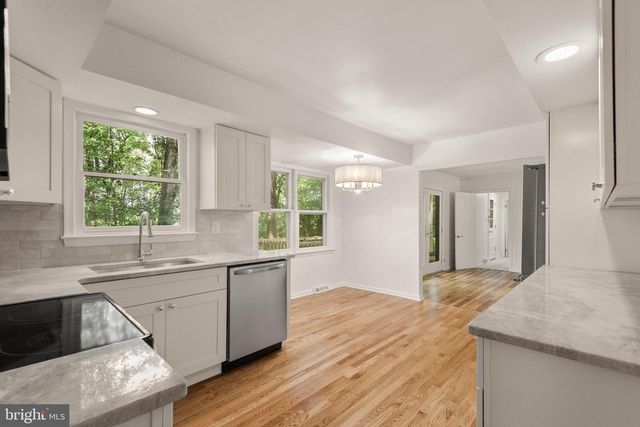 1038 EDGEWOOD CHASE, Glen Mills, PA 19342