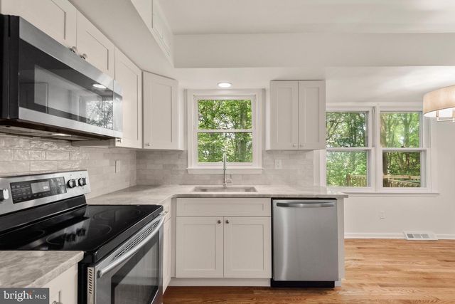 1038 EDGEWOOD CHASE, Glen Mills, PA 19342