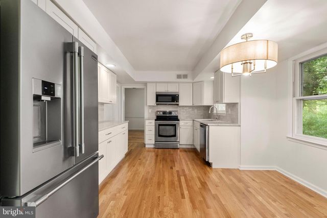 1038 EDGEWOOD CHASE, Glen Mills, PA 19342