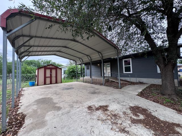 2423 AIKEN ST, San Antonio, TX 78237
