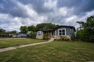 2423 AIKEN ST, San Antonio, TX 78237