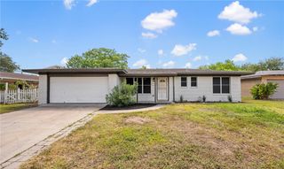 1106 Salem Dr, Corpus Christi, TX 78412