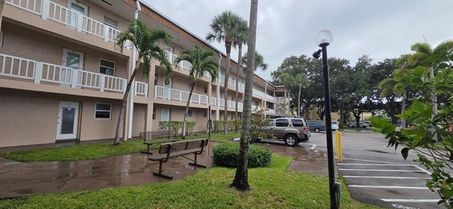 3508 SW Natura Boulevard 112, Deerfield Beach, FL 33441