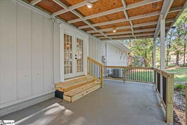 305 Woodfield Drive, Easley, SC 29642