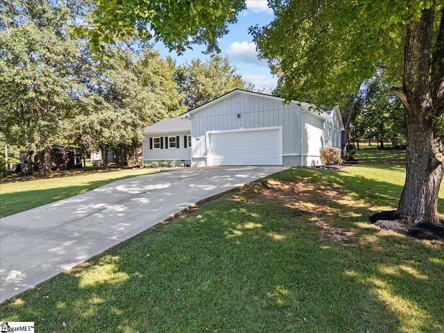 305 Woodfield Drive, Easley, SC 29642
