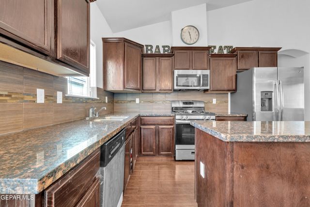 14251 RUSS LEACH Avenue, El Paso, TX 79938