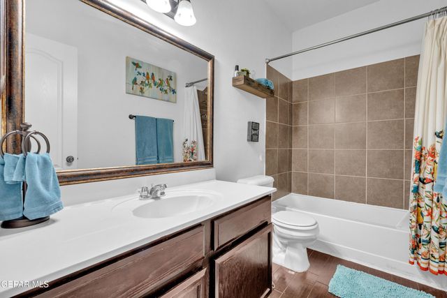 14251 RUSS LEACH Avenue, El Paso, TX 79938