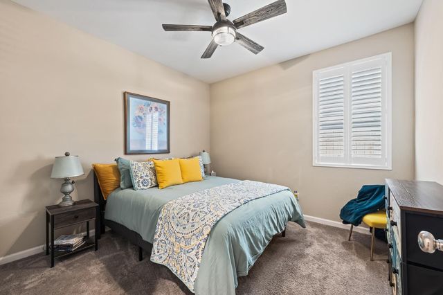 174 S Karen Avenue, Kerman, CA 93630
