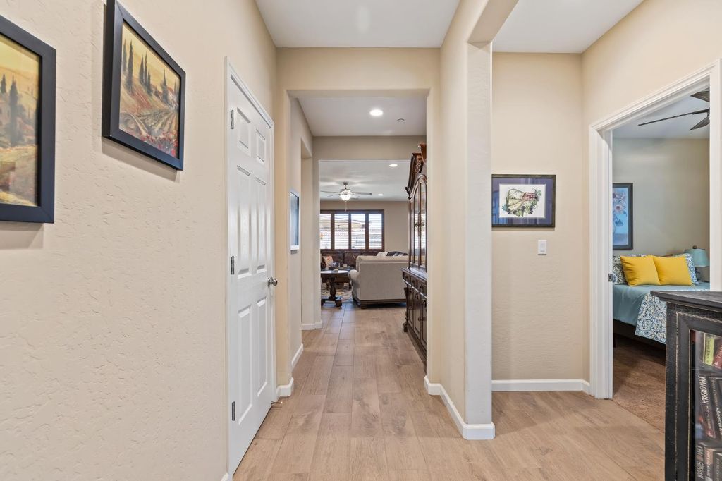 Image 3 of property listing at 174 S Karen Avenue, Kerman, CA 93630