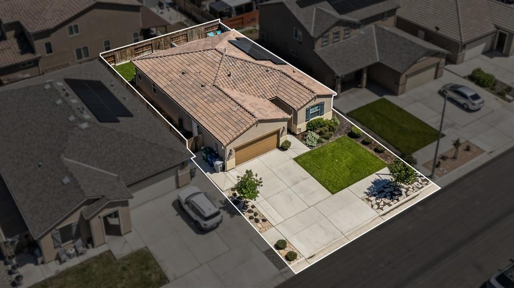 Image 35 of property listing at 174 S Karen Avenue, Kerman, CA 93630
