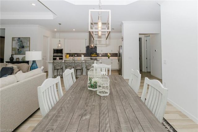 5925 BERWICK LN, Ave Maria, FL 34142