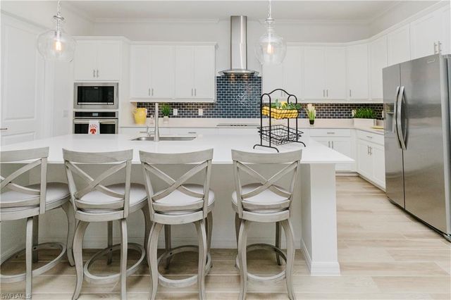 5925 BERWICK LN, Ave Maria, FL 34142