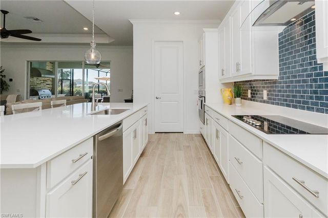 5925 BERWICK LN, Ave Maria, FL 34142