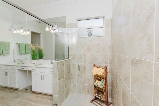 5925 BERWICK LN, Ave Maria, FL 34142