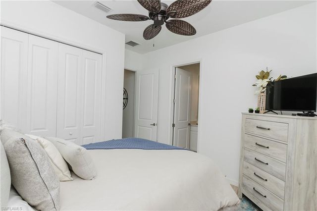 5925 BERWICK LN, Ave Maria, FL 34142