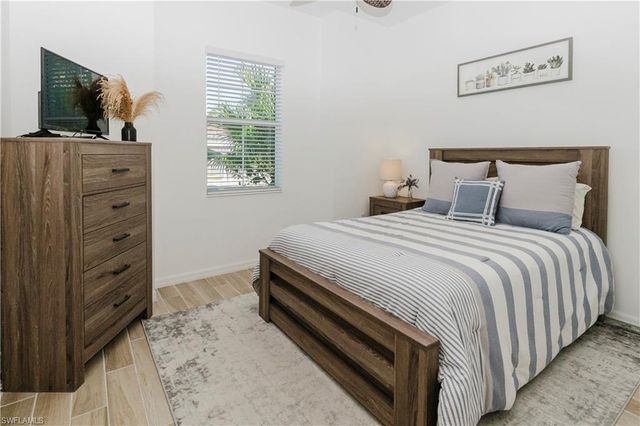 5925 BERWICK LN, Ave Maria, FL 34142