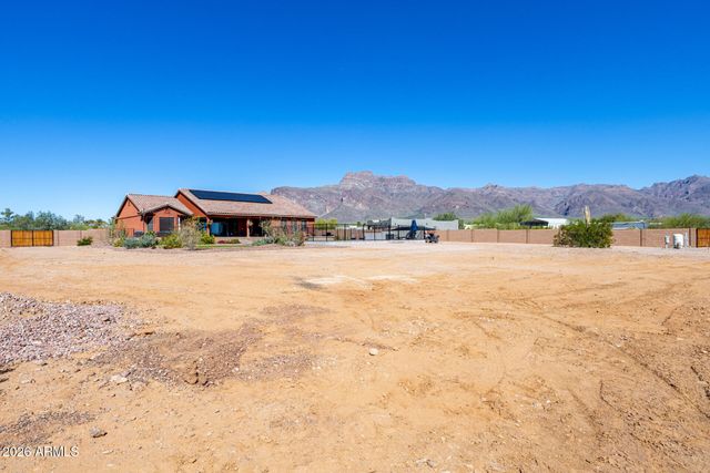 5107 E 14TH Avenue, Apache Junction, AZ 85119
