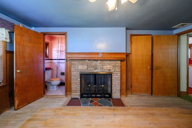 85 Elm St, Quincy, MA 02169