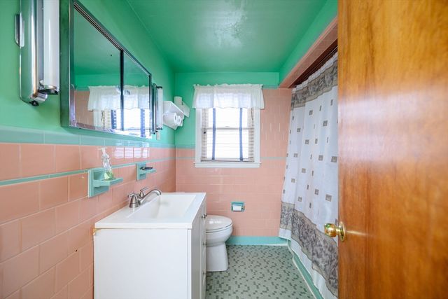 85 Elm St, Quincy, MA 02169
