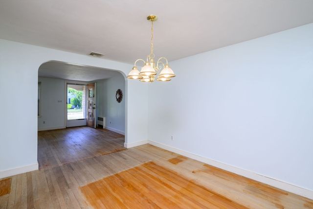 85 Elm St, Quincy, MA 02169