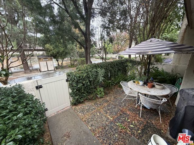 6121 Shoup Avenue 26, Woodland Hills (los Angeles), CA 91367