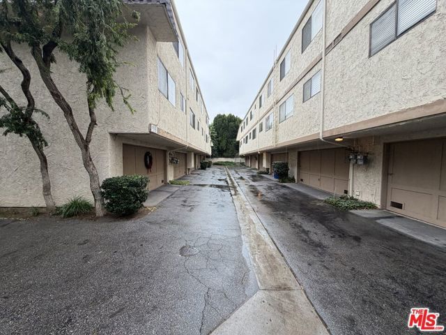 6121 Shoup Avenue 26, Woodland Hills (los Angeles), CA 91367