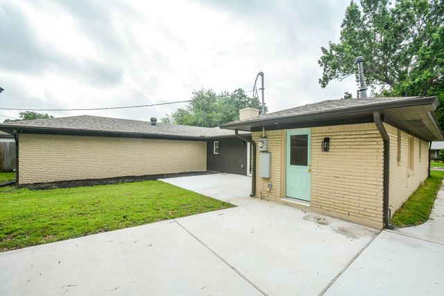 6214 Yarwell Drive, Houston, TX 77096