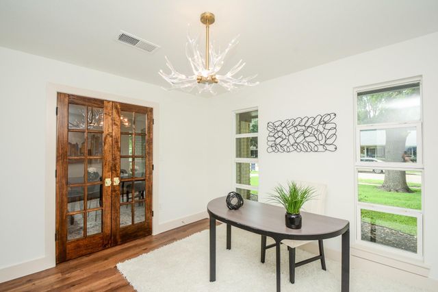 6214 Yarwell Drive, Houston, TX 77096