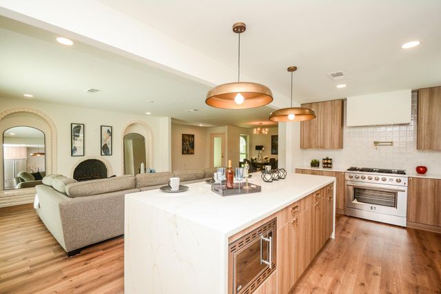 6214 Yarwell Drive, Houston, TX 77096
