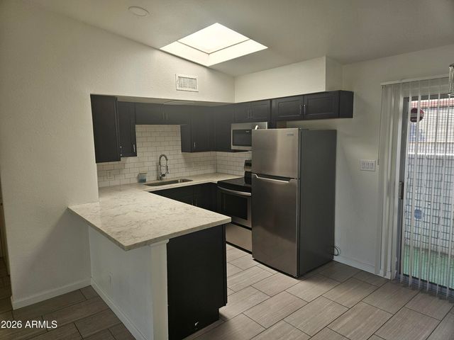 2340 N 46TH Street 2, Phoenix, AZ 85008