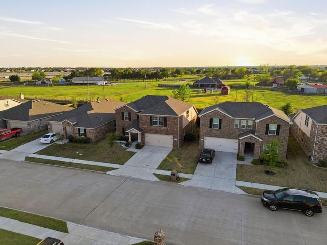 745 Brockwell Bend, Forney, TX 75126