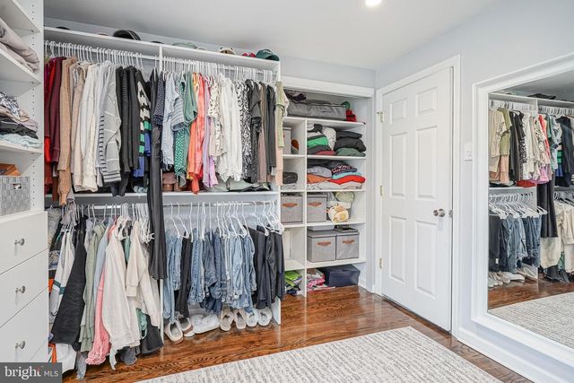 2305 BEVERLY RD, Cinnaminson, NJ 08077