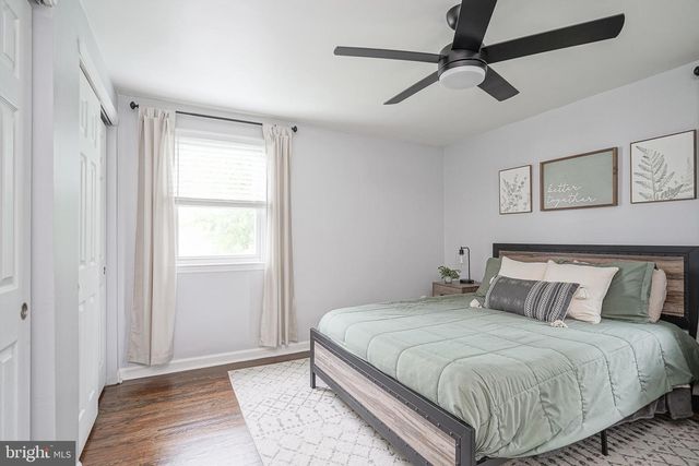 2305 BEVERLY RD, Cinnaminson, NJ 08077
